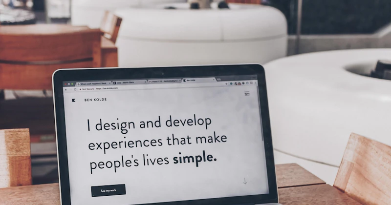 Visual comparison between a basic-design free WordPress theme and a premium template with professional design and advanced components